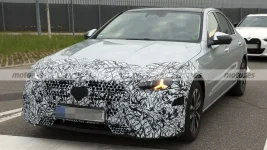 mercedes-clase-c-facelift-fotos-espia-2026-2025108086-1746784265_1.webp